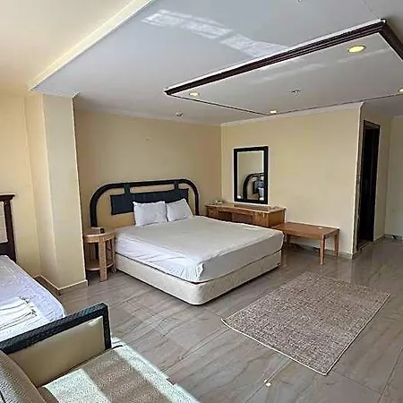 Hotel Airport 3*