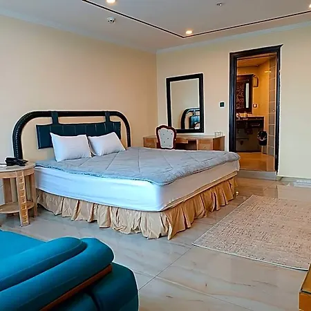 Airport Hotel